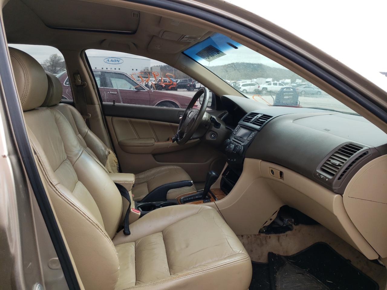 Photo 5 from auction – 2004 HONDA ACCORD EX with VIN JHMCM56874C007994