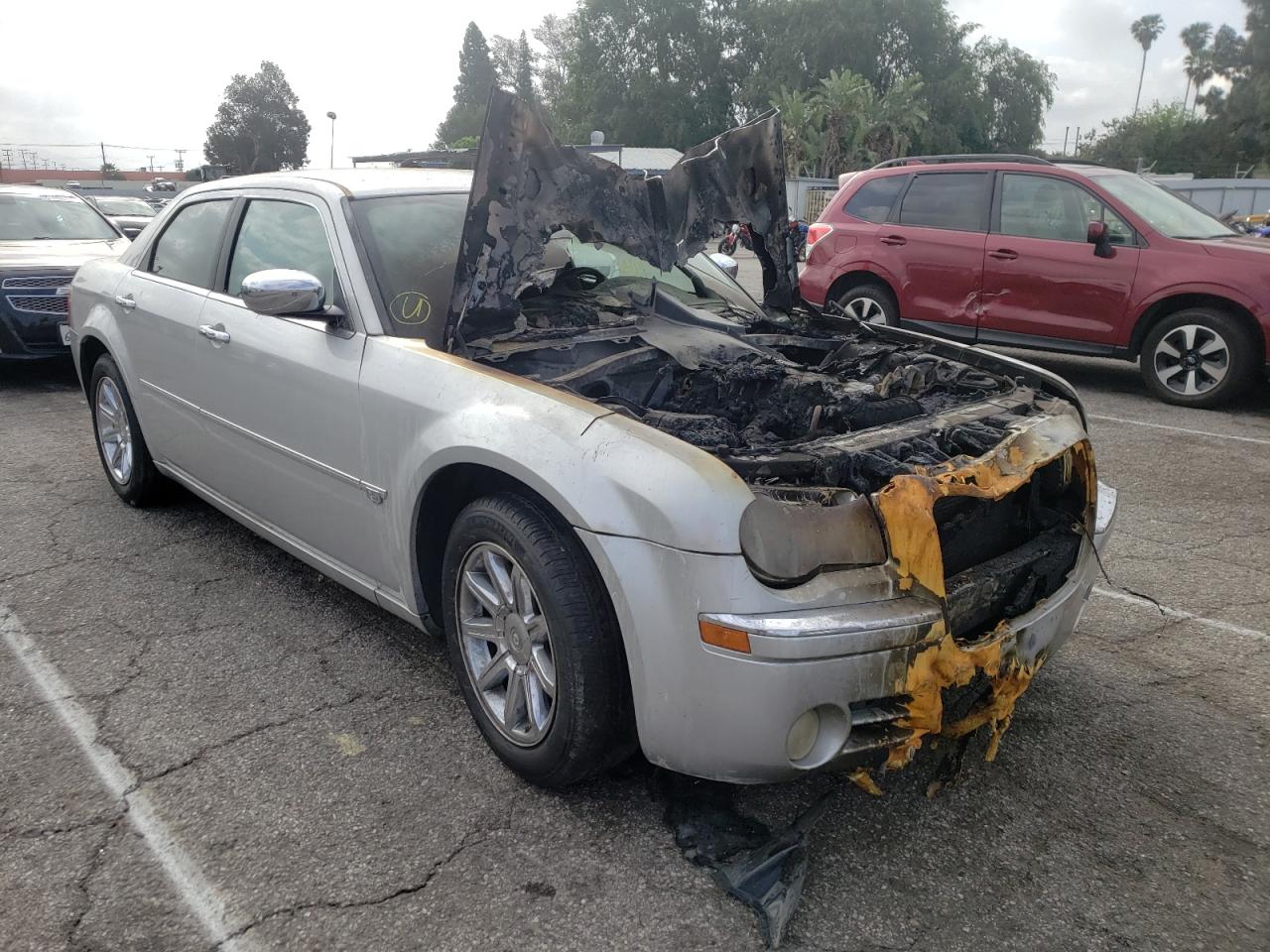 CHRYSLER 300C 2006 with VIN 2C3KA63H36H494132 - Photo from auction