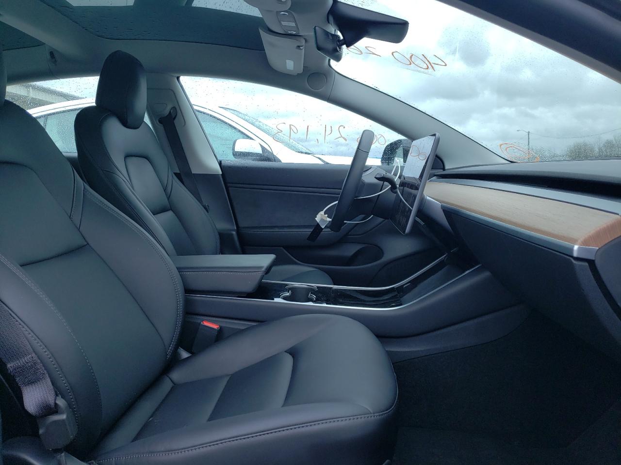 Photo 5 from auction – 2019 TESLA MODEL 3 with VIN 5YJ3E1EA0KF306383