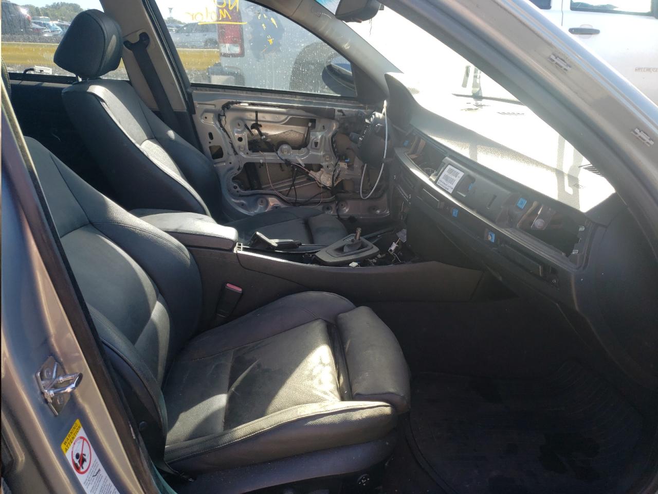Photo 5 from auction – 2007 BMW 335 I with VIN WBAVB73567VH20528