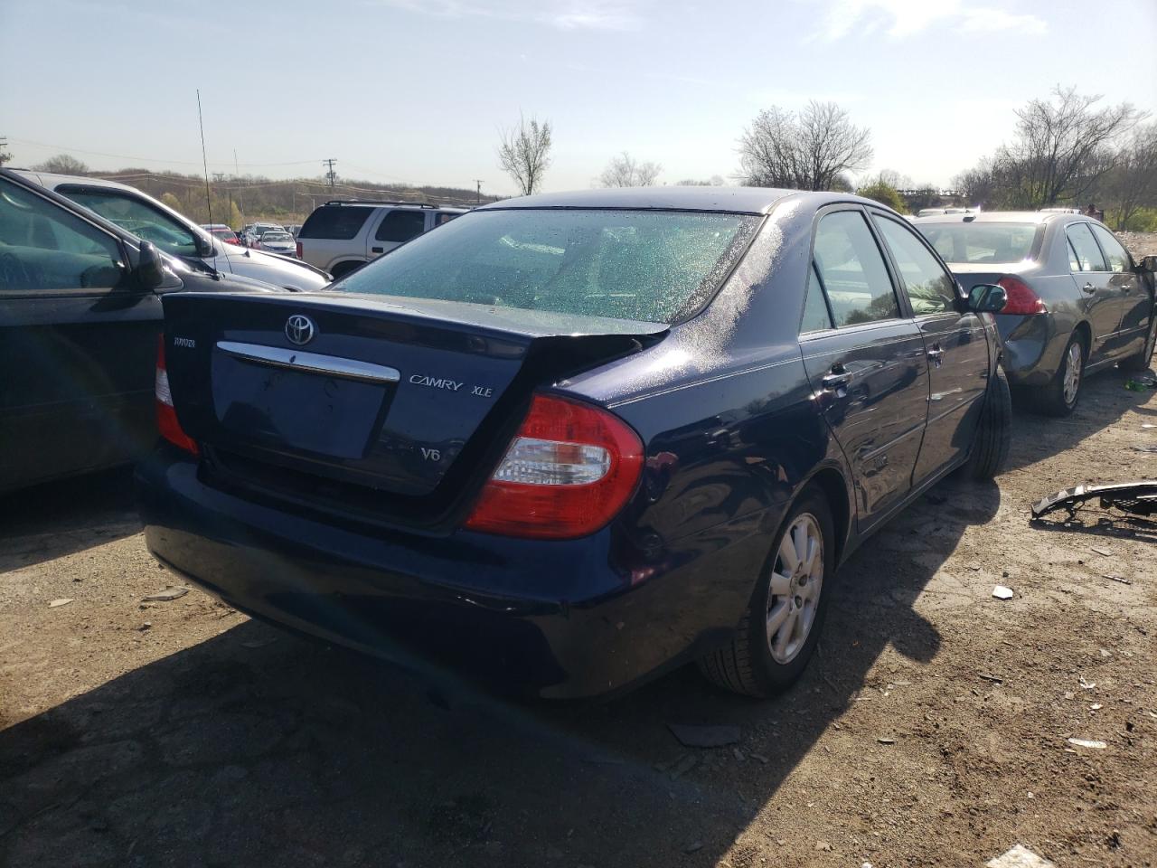 Photo 4 from auction – 2002 TOYOTA CAMRY LE with VIN JTDBF30K620016121