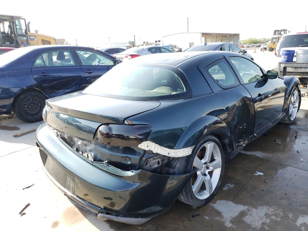 Photo 4 from auction – 2004 MAZDA RX8 with VIN JM1FE173040131050