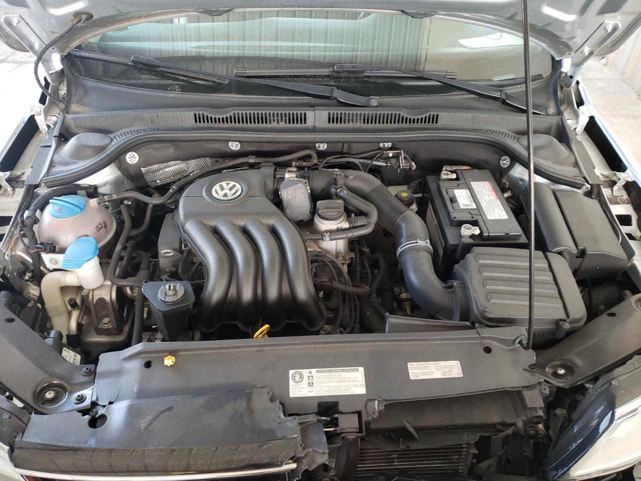 Photo 7 from auction – 2015 VOLKSWAGEN JETTA BASE with VIN 3VW2K7AJ6FM328822