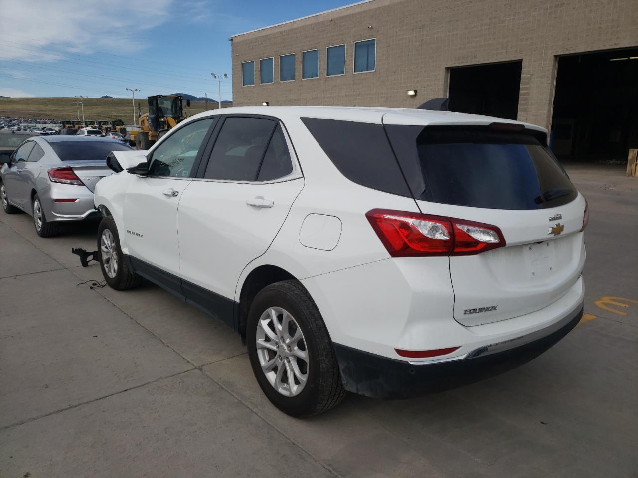 Photo 3 from auction – 2021 CHEVROLET EQUINOX LT with VIN 3GNAXUEVXMS112144