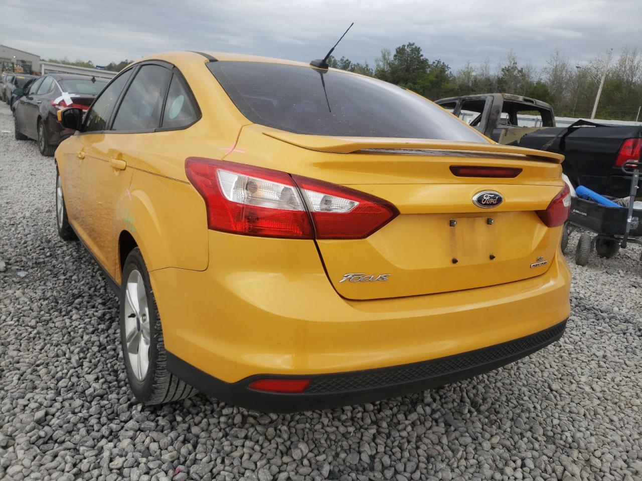Photo 3 from auction – 2012 FORD FOCUS SE with VIN 1FAHP3F22CL443963