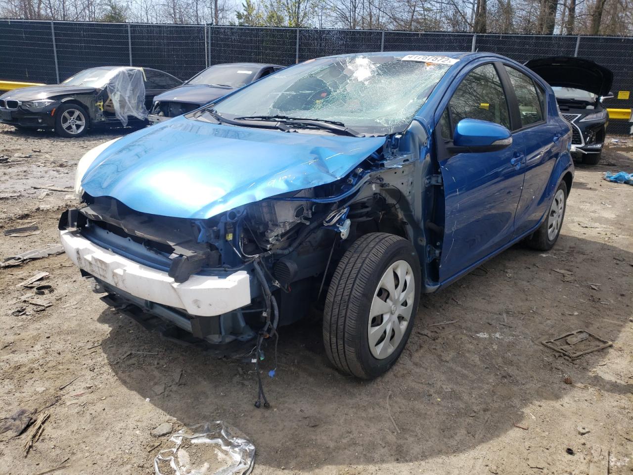 Photo 2 from auction – 2013 TOYOTA PRIUS C with VIN JTDKDTB32D1054017