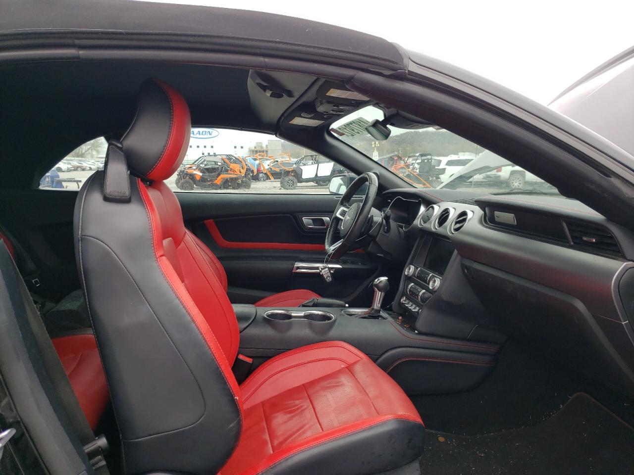 Photo 5 from auction – 2019 FORD MUSTANG with VIN 1FATP8UH4K5149997