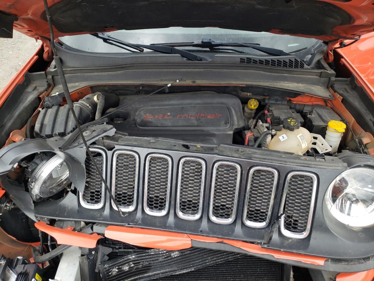 Photo 7 from auction – 2015 JEEP RENEGADE L with VIN ZACCJBBT0FPB65708