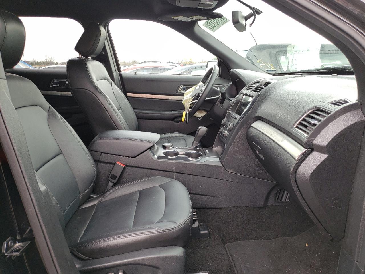 Foto 5 de la subasta – 2018 FORD EXPLORER X con VIN 1FM5K8D87JGC40598
