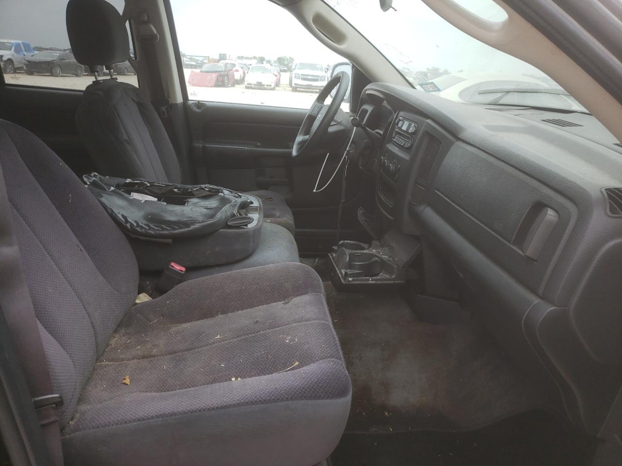 Photo 5 from auction – 2004 DODGE RAM 1500 S with VIN 1D7HA18D74S757765