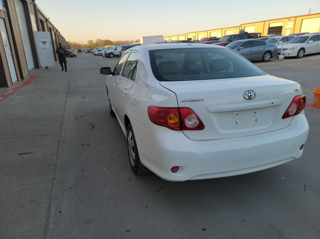 Photo 3 from auction – 2010 TOYOTA COROLLA BA with VIN 2T1BU4EE5AC426086