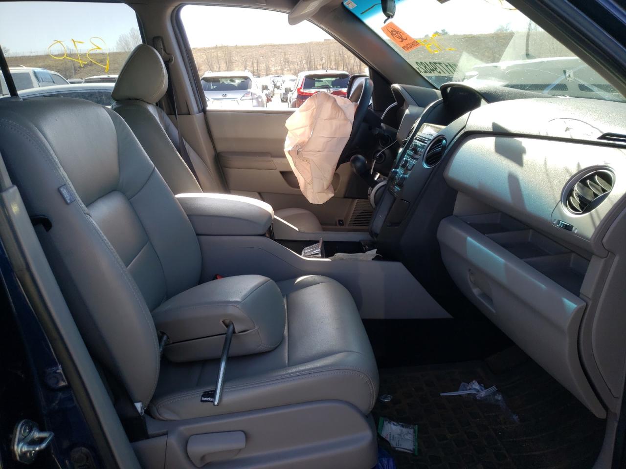 Photo 5 from auction – 2014 HONDA PILOT LX with VIN 5FNYF4H20EB015041