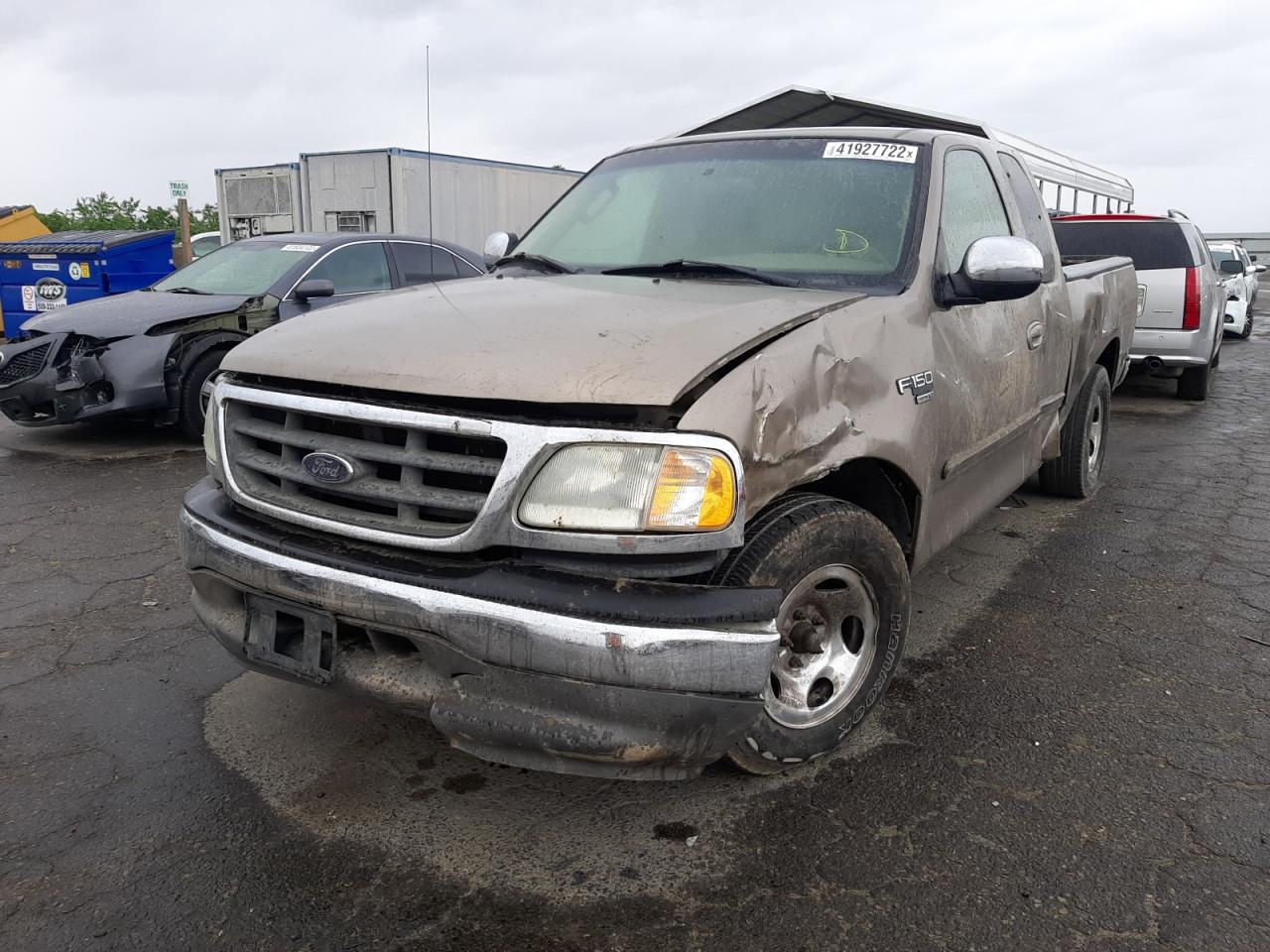 Photo 2 from auction – 2002 FORD F150 with VIN 1FTRX17W22NB61894