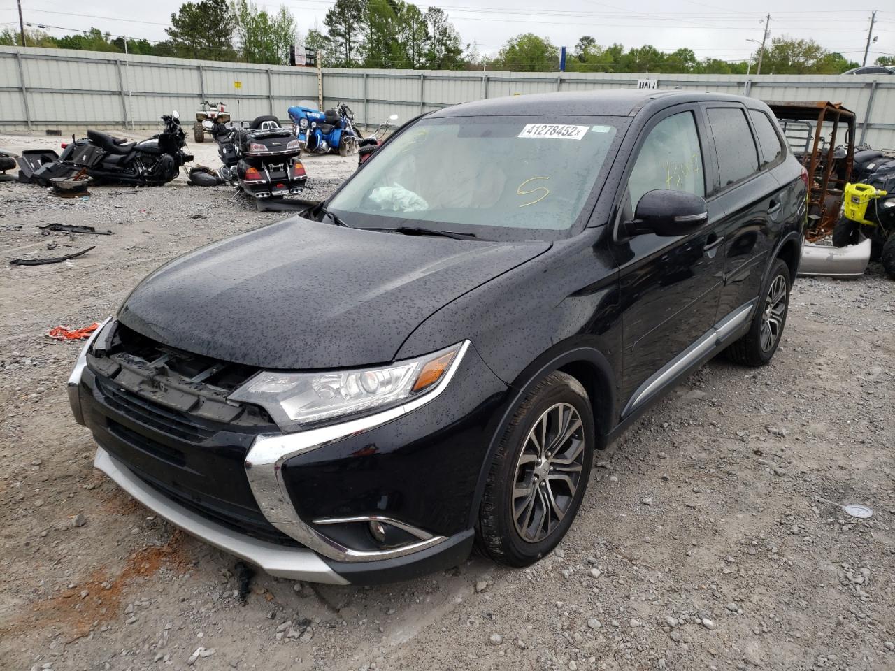 Photo 2 from auction – 2017 MITSUBISHI OUTLANDER with VIN JA4AD3A38HZ005306