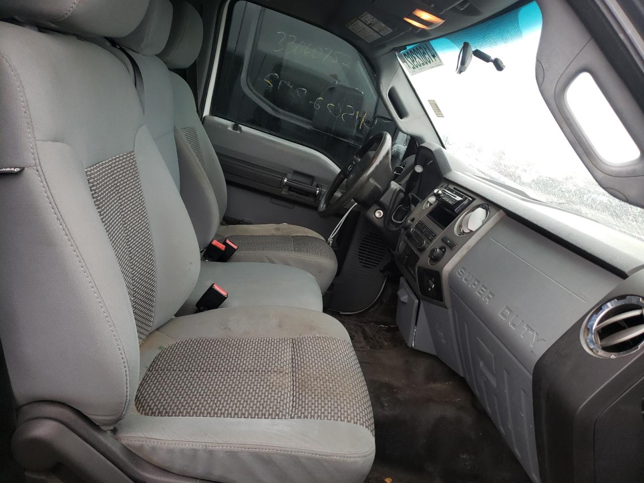 Zdjęcie 5 z aukcji – 2011 FORD F250 SUPER z VIN 1FT7W2B64BEA32935