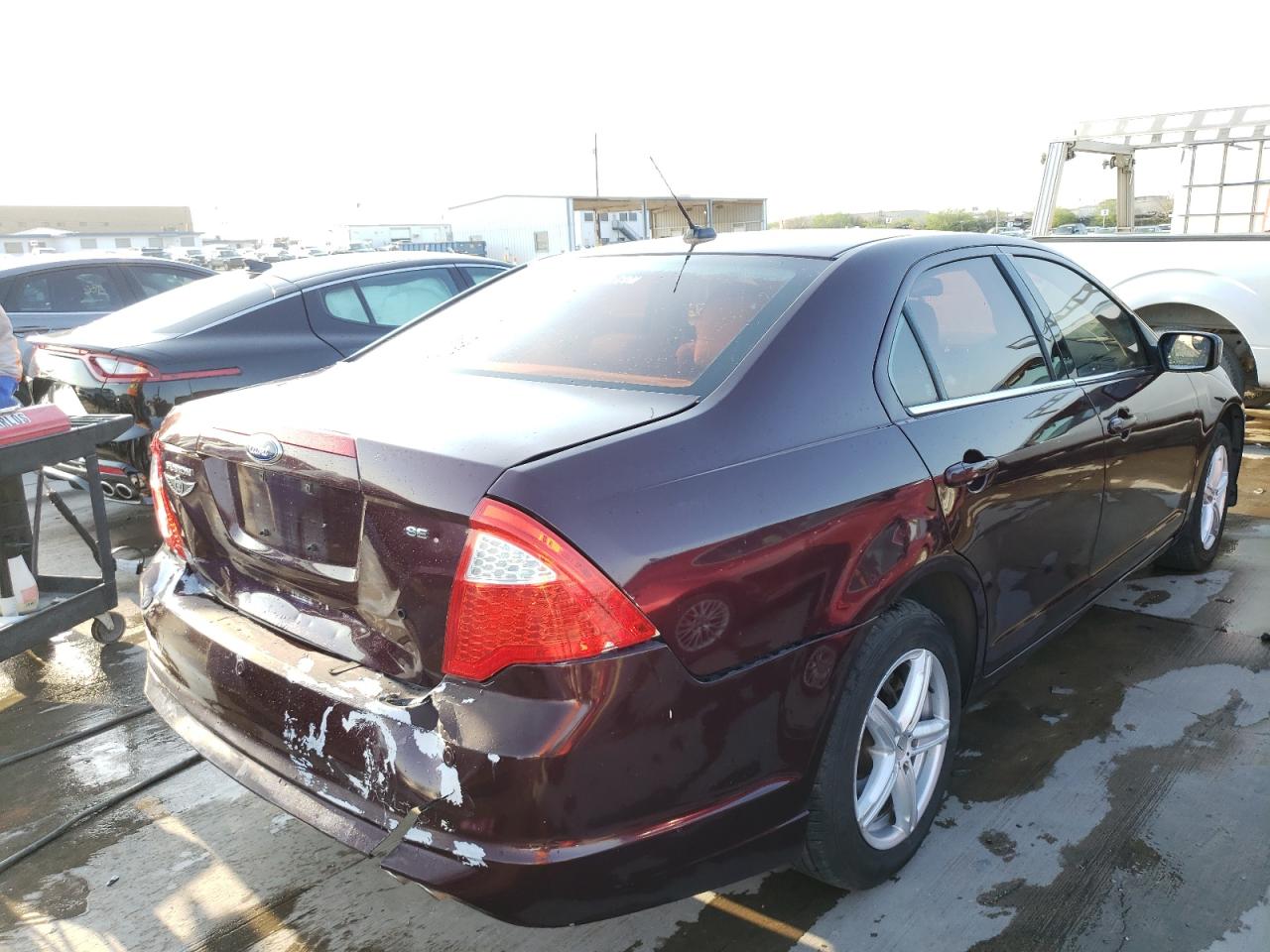 Photo 4 from auction – 2011 FORD FUSION SE with VIN 3FAHP0HA0BR139890