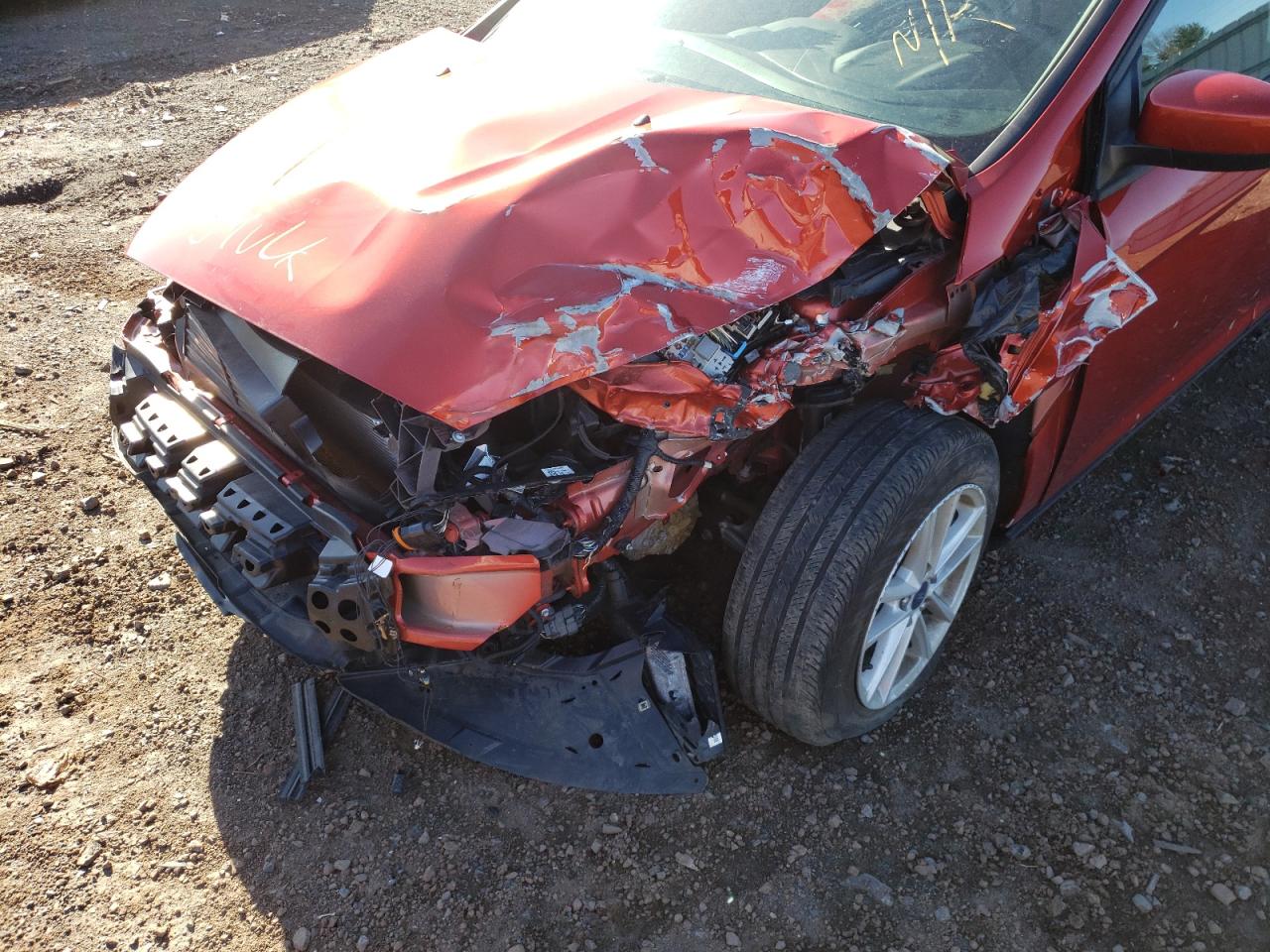 Photo 9 from auction – 2018 FORD FOCUS SE with VIN 1FADP3F21JL254975