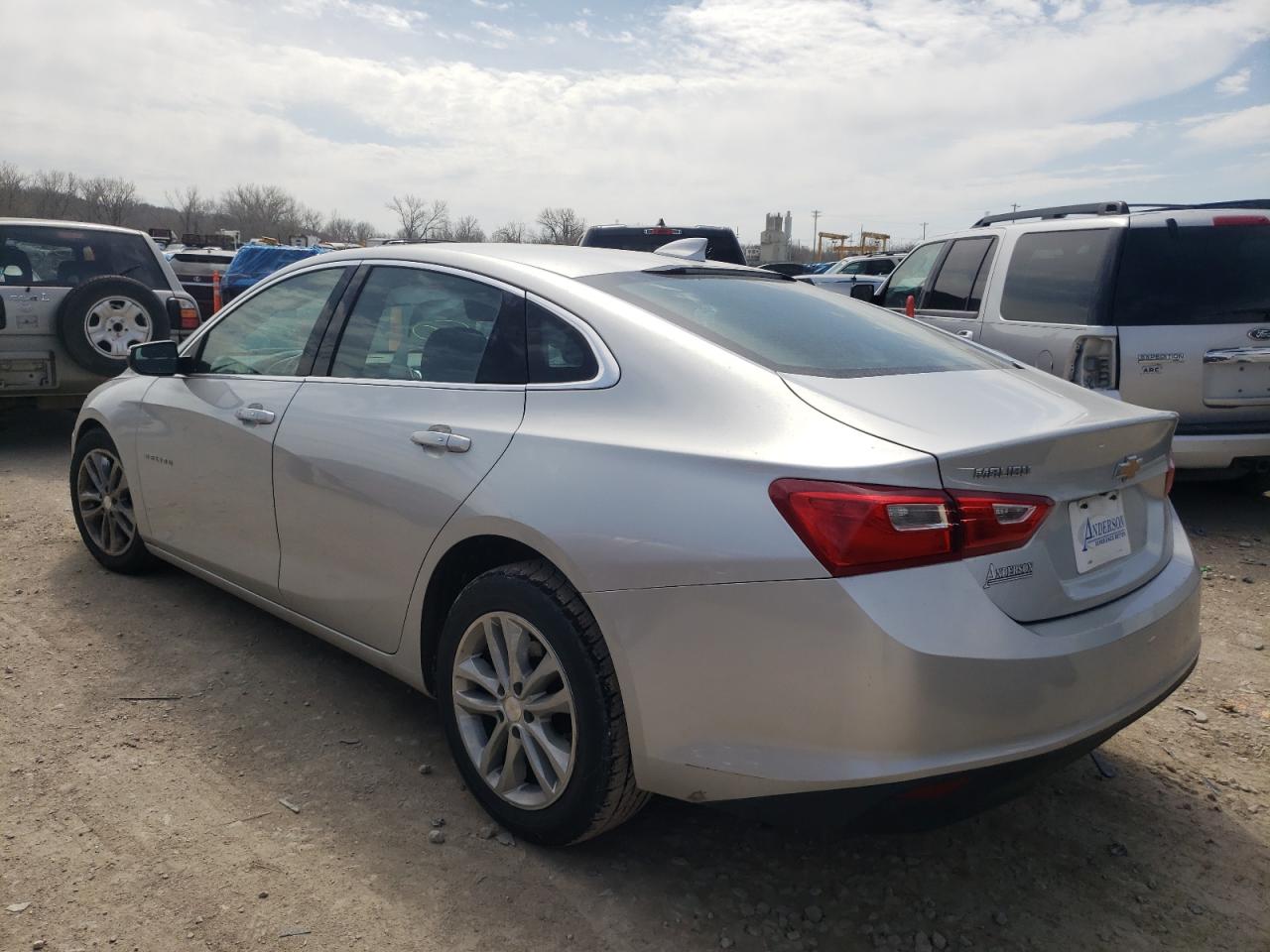Photo 3 from auction – 2016 CHEVROLET MALIBU LT with VIN 1G1ZE5ST1GF322904