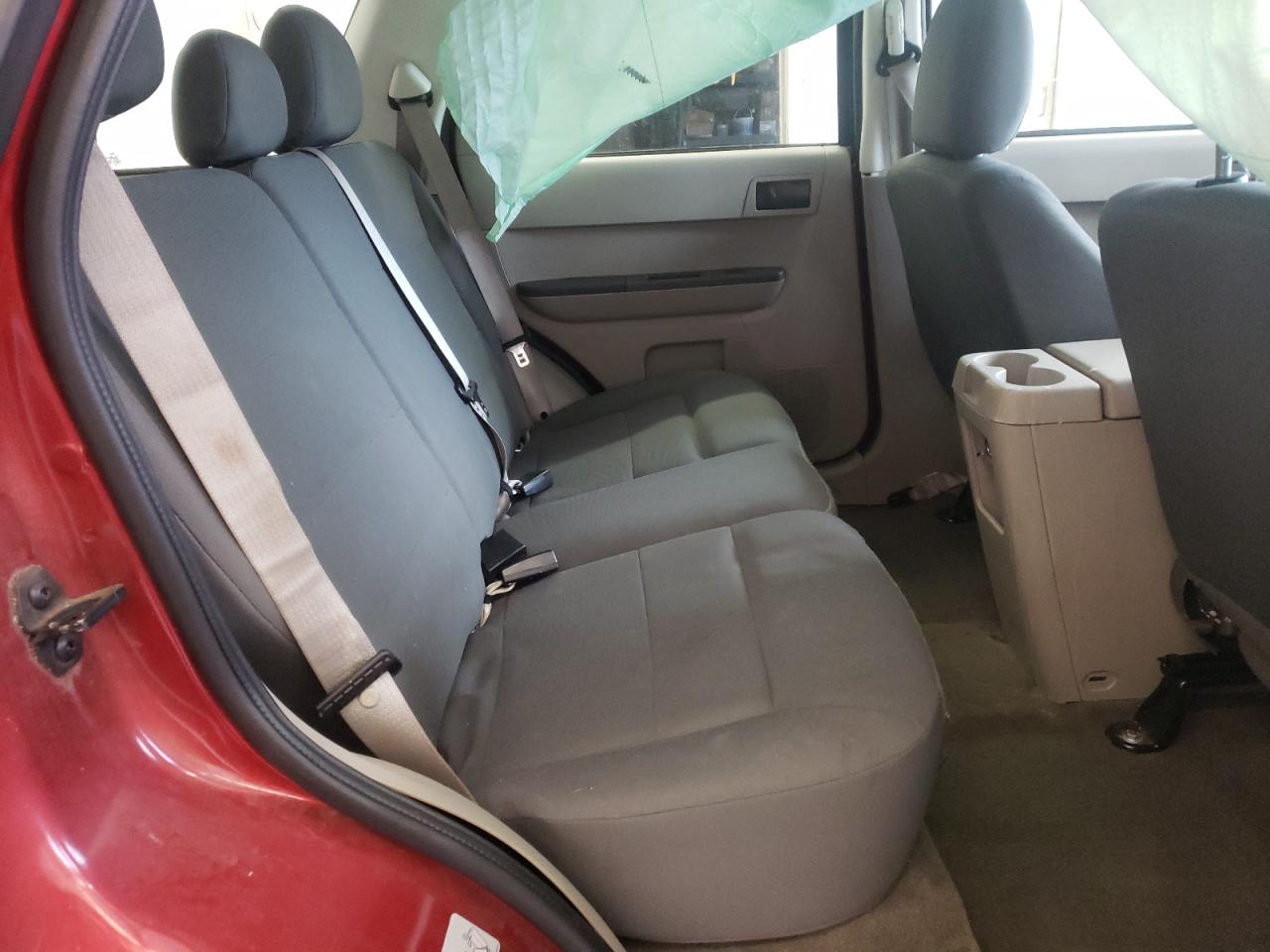 Photo 6 from auction – 2012 FORD ESCAPE XLS with VIN 1FMCU0C77CKC35851