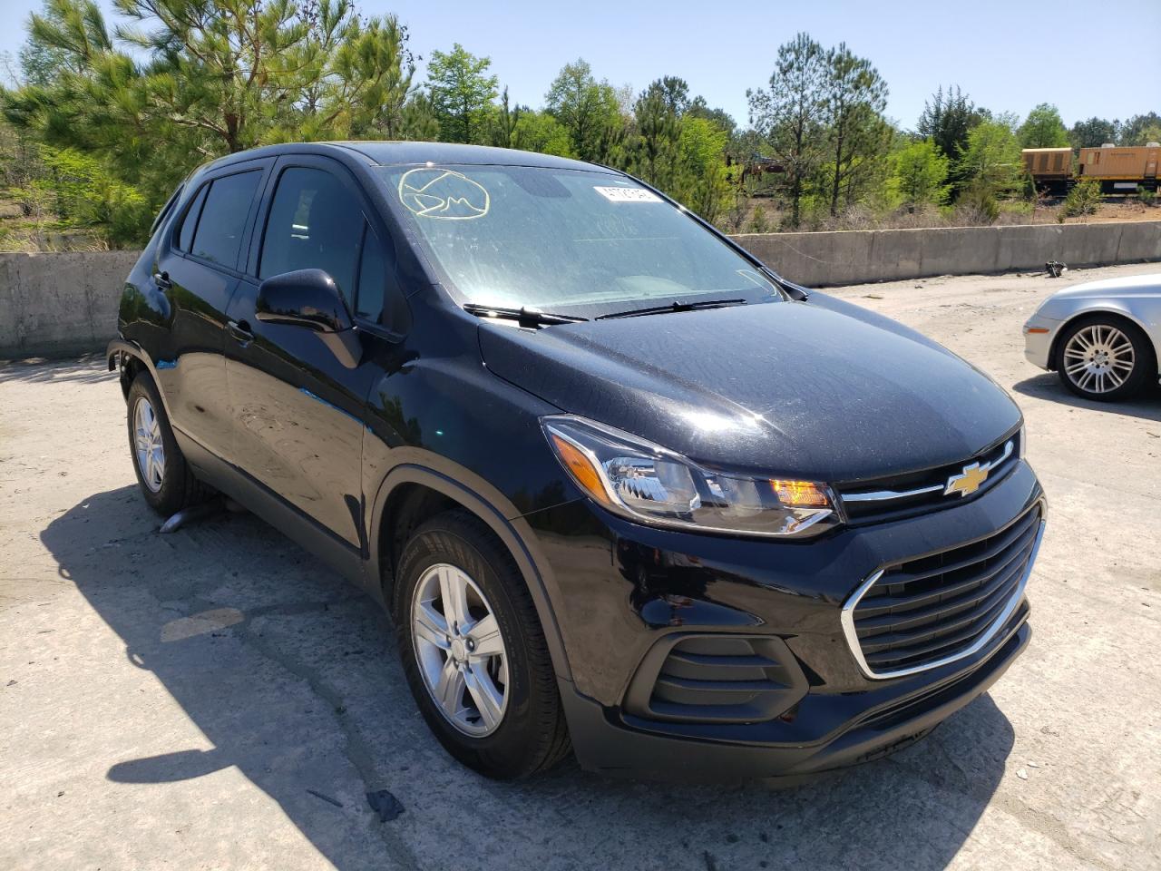 CHEVROLET TRAX LS 2020 with VIN 3GNCJKSB0LL197478 - Photo from auction