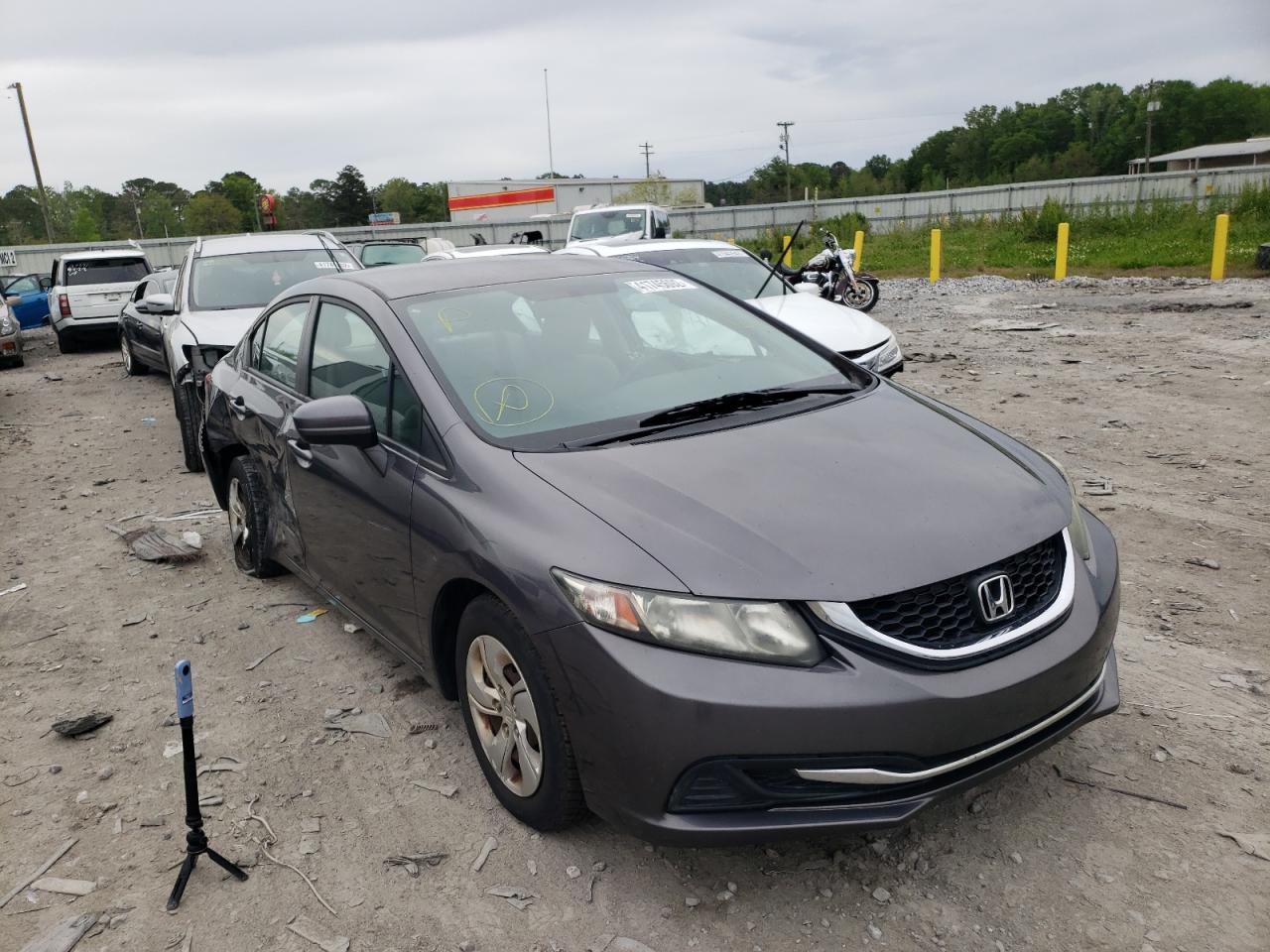 HONDA CIVIC LX 2015 with VIN 19XFB2F5XFE026933 - Photo from auction