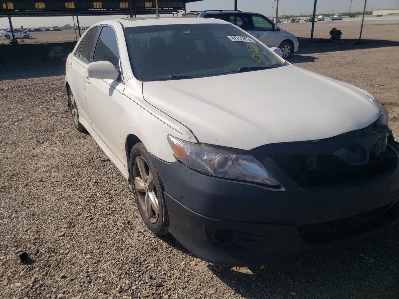 TOYOTA CAMRY BASE 2011 with VIN 4T1BF3EK1BU737444 - Photo from auction