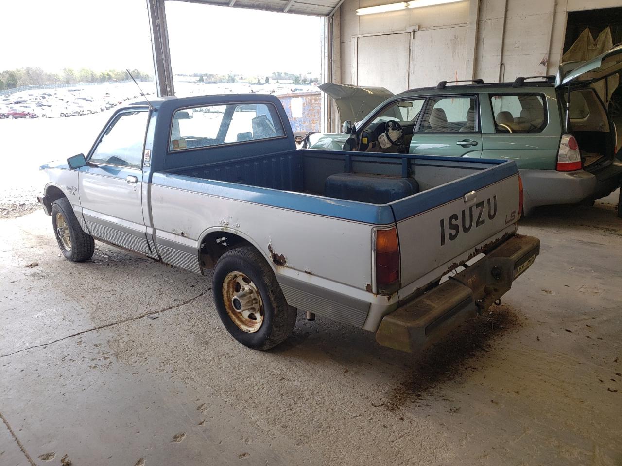 Photo 3 from auction – 1983 ISUZU PUP with VIN JAABR14S3D0705467