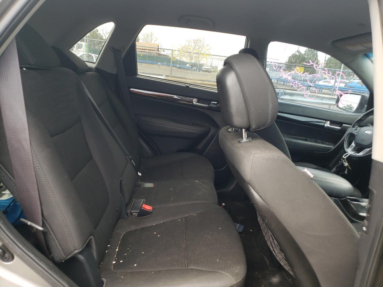 Photo 6 from auction – 2014 KIA SORENTO LX with VIN 5XYKTCA6XEG523628
