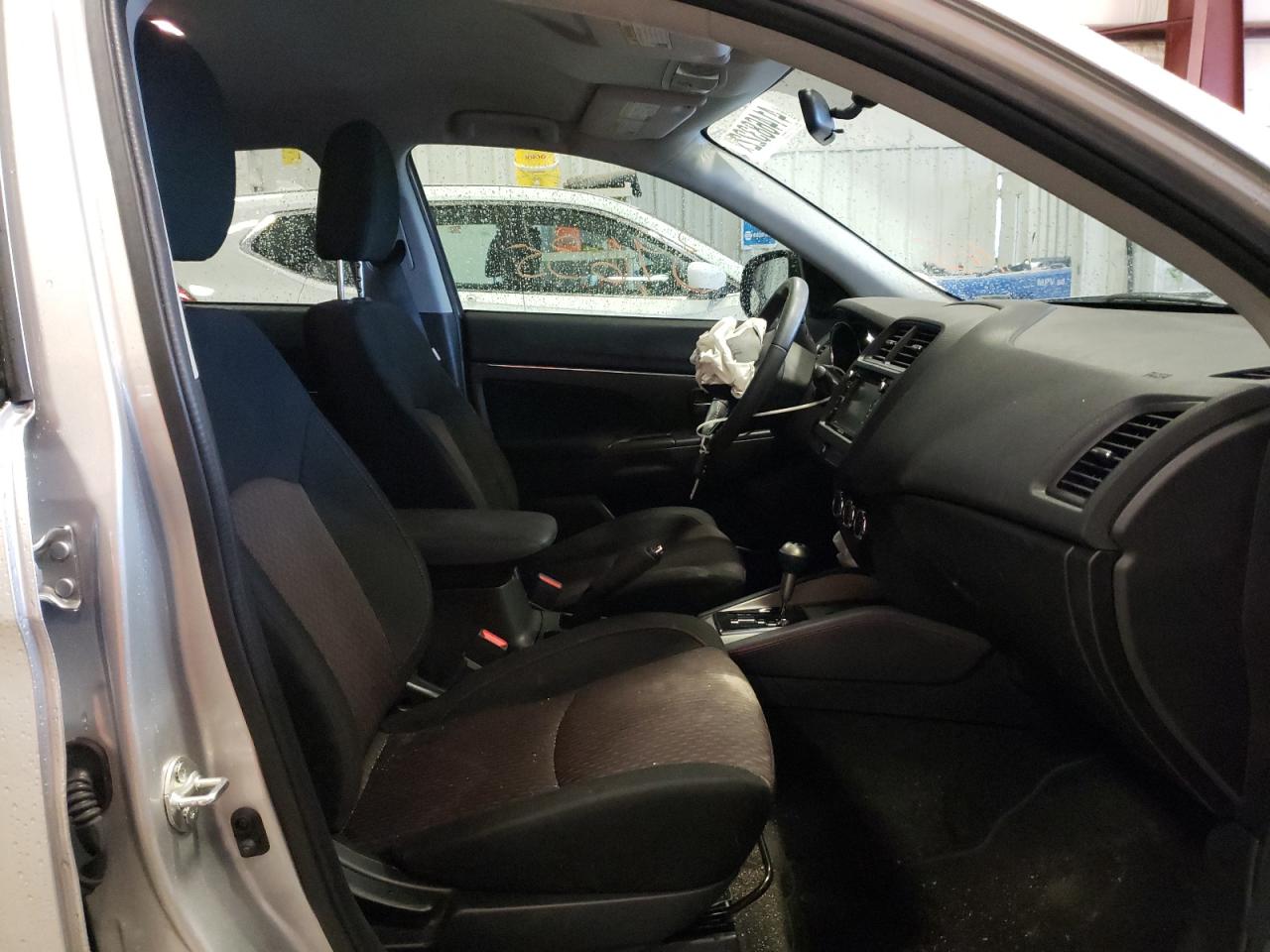 Photo 5 from auction – 2018 MITSUBISHI OUTLANDER with VIN JA4AP3AUXJZ031394