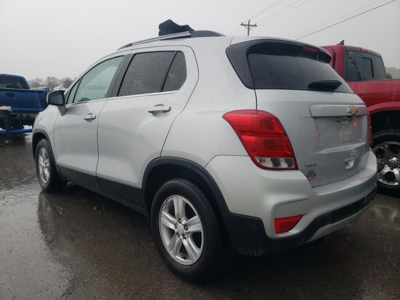 Photo 3 from auction – 2018 CHEVROLET TRAX 1LT with VIN 3GNCJLSB2JL296032