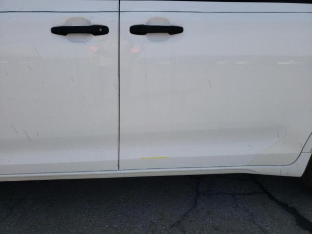 Photo 9 from auction – 2014 TOYOTA SIENNA with VIN 5TDZK3DC9ES498694