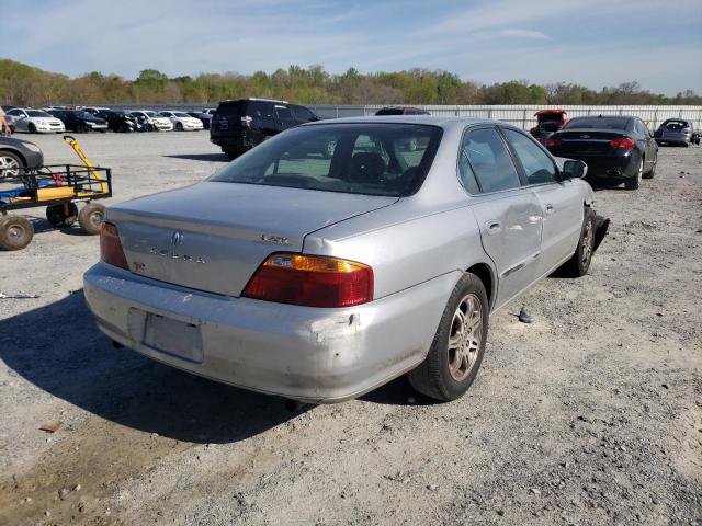 Photo 4 from auction – 2000 ACURA 3.2TL with VIN 19UUA5667YA023175