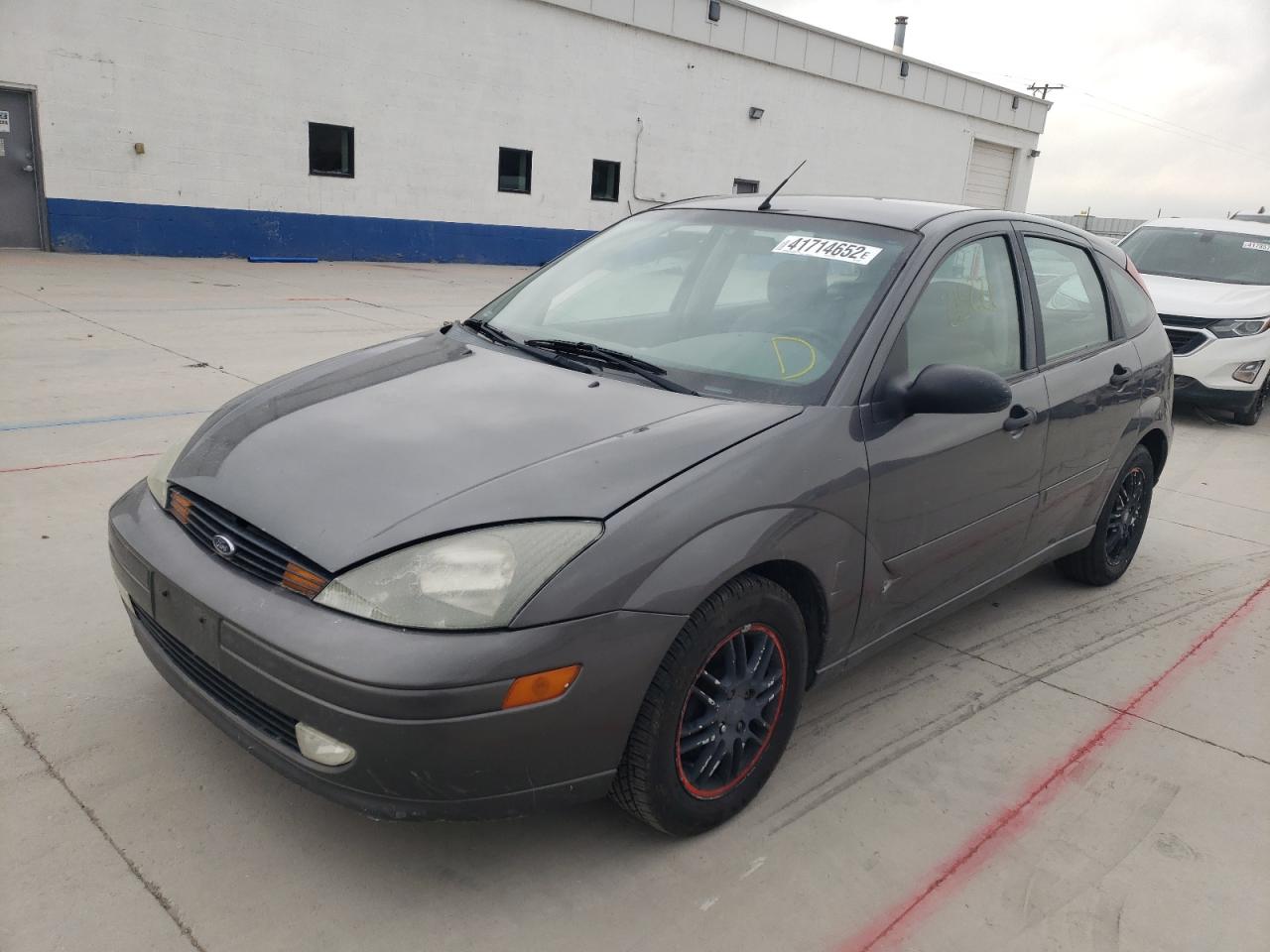 Photo 2 from auction – 2003 FORD FOCUS ZX5 with VIN 3FAFP37353R109863