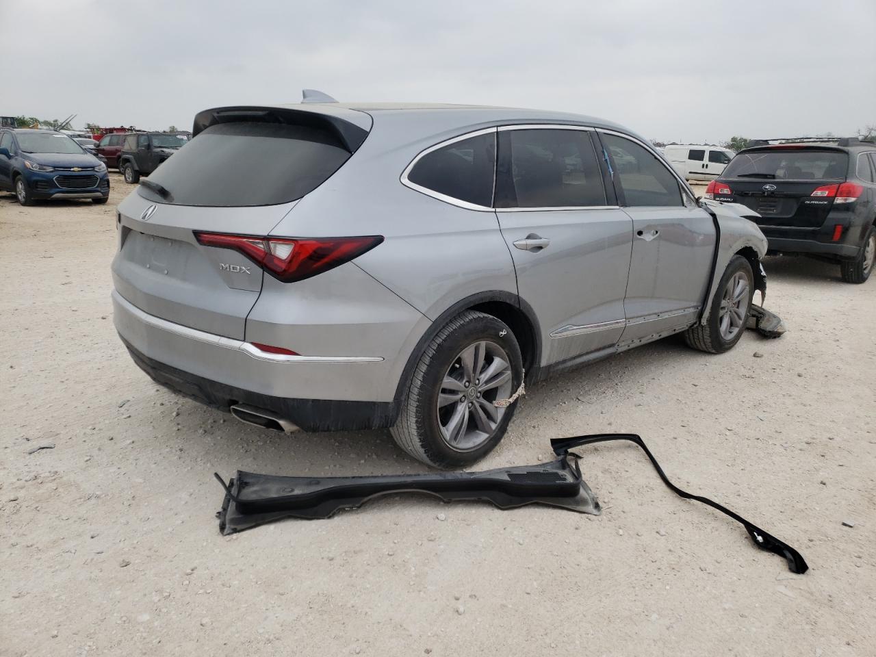 Photo 4 from auction – 2022 ACURA MDX with VIN 5J8YD9H39NL002511
