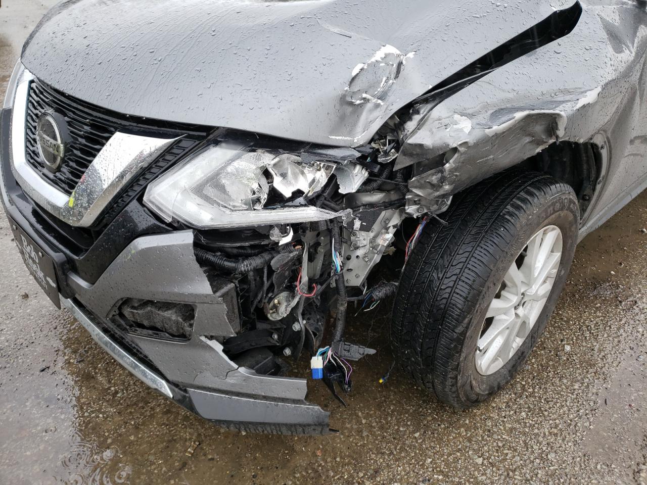 Photo 9 from auction – 2018 NISSAN ROGUE S with VIN KNMAT2MT5JP537659