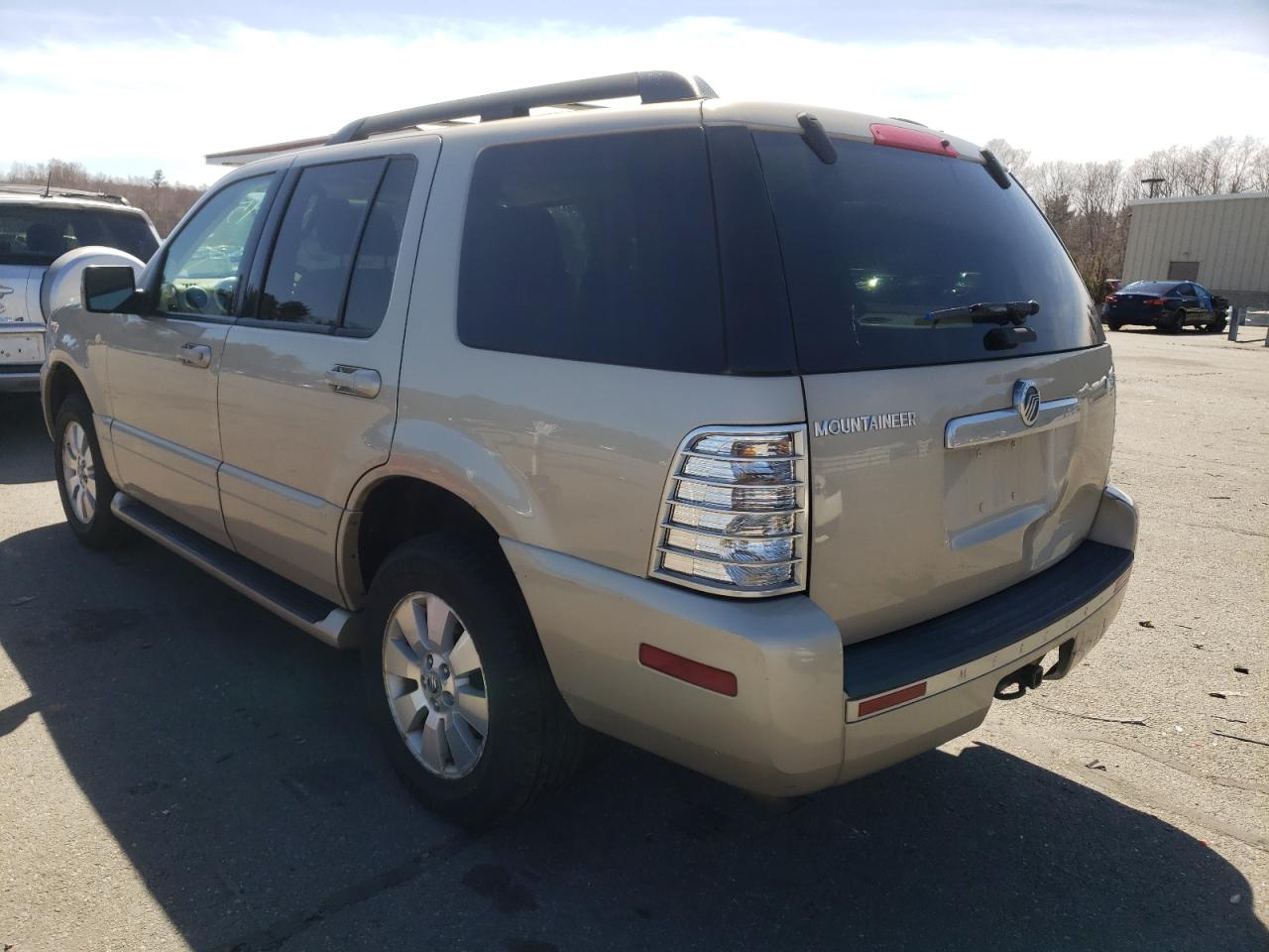 Photo 3 from auction – 2006 MERCURY MOUNTAINEE with VIN 4M2EU47E26UJ22535