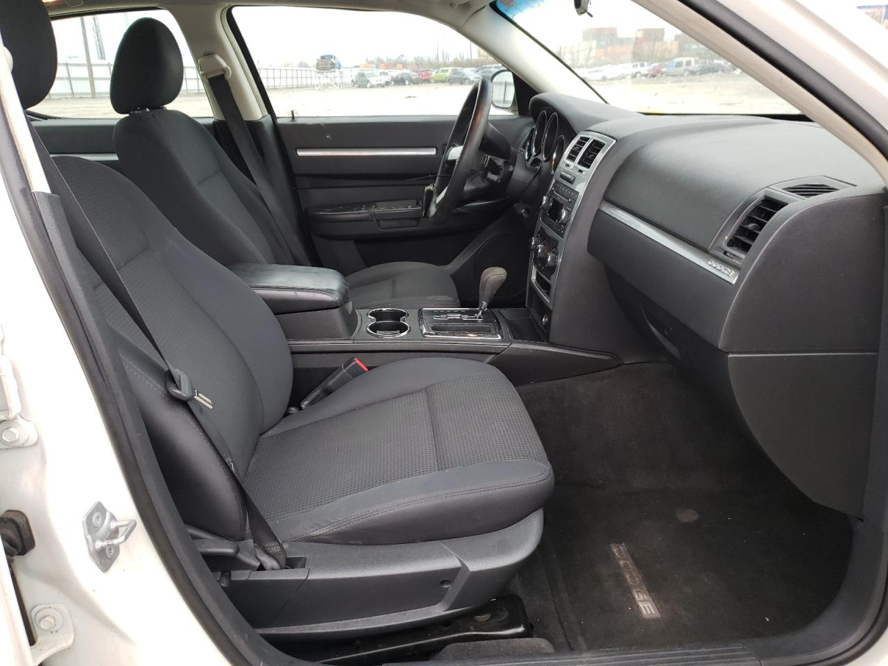 صورة رقم 5 من المزاد - 2010 DODGE CHARGER SX مع VIN 2B3CA3CV2AH188313