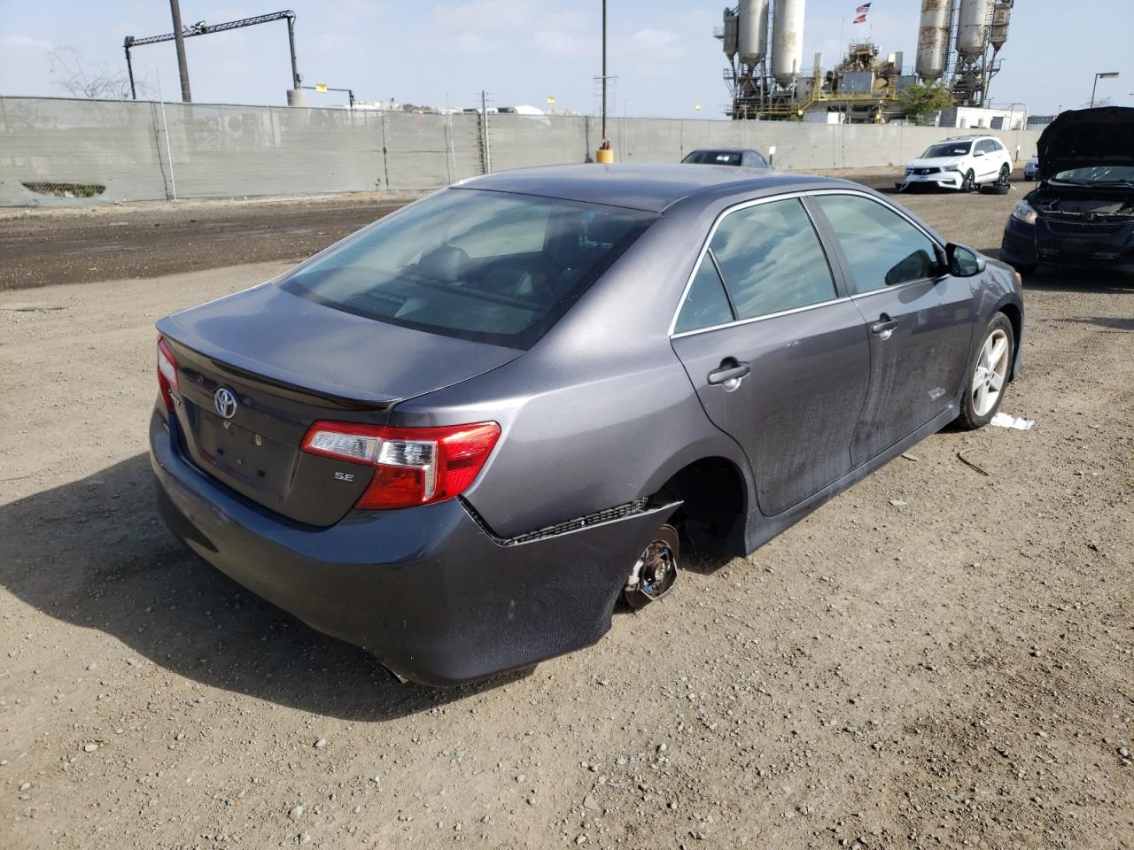 Photo 4 from auction – 2014 TOYOTA CAMRY L with VIN 4T1BF1FK1EU411442