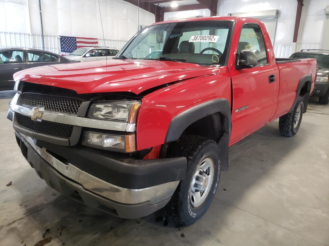 Photo 2 from auction – 2004 CHEVROLET SILVERADO with VIN 1GCHC24UX4E167784