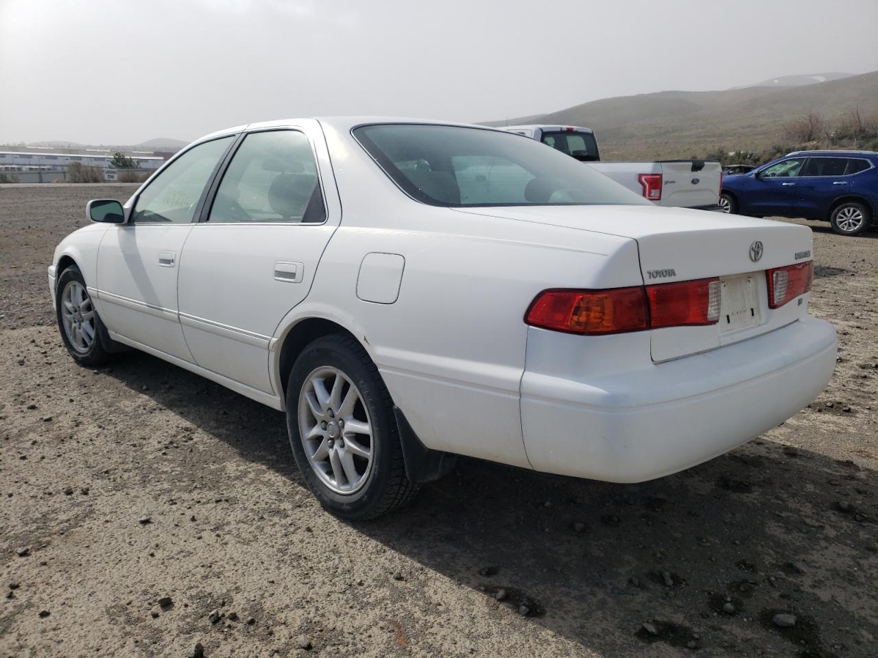 Photo 3 from auction – 2000 TOYOTA CAMRY LE with VIN JT2BF28K9Y0275931
