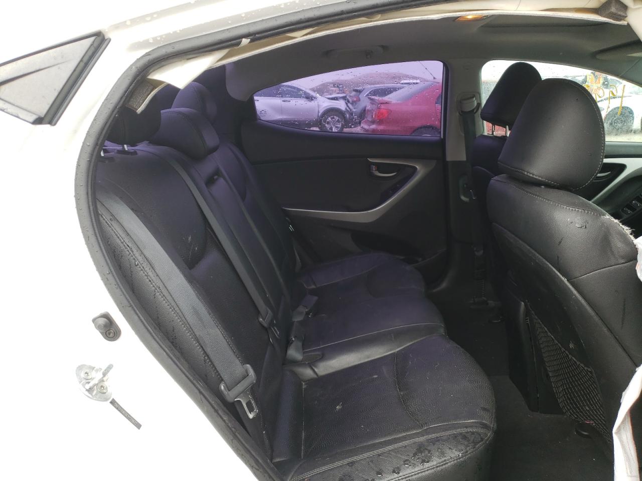 Photo 6 from auction – 2012 HYUNDAI ELANTRA GL with VIN 5NPDH4AE6CH129671