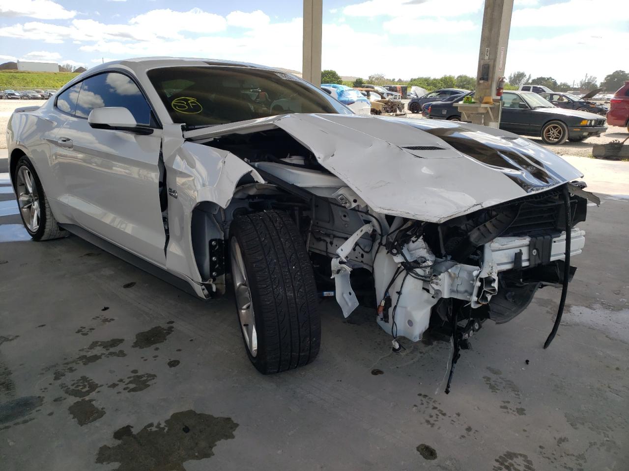 FORD MUSTANG 2019 with VIN 1FA6P8CF6K5152512 - Photo from auction