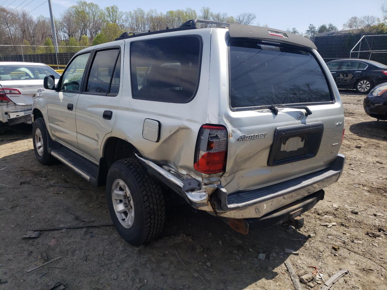 Photo 3 from auction – 2000 TOYOTA 4RUNNER with VIN JT3HM84R0Y0037242