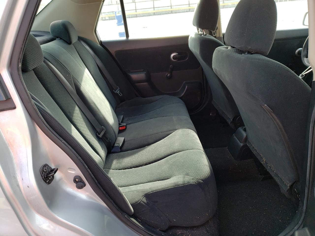 Photo 6 from auction – 2011 NISSAN VERSA S with VIN 3N1BC1AP4BL376467