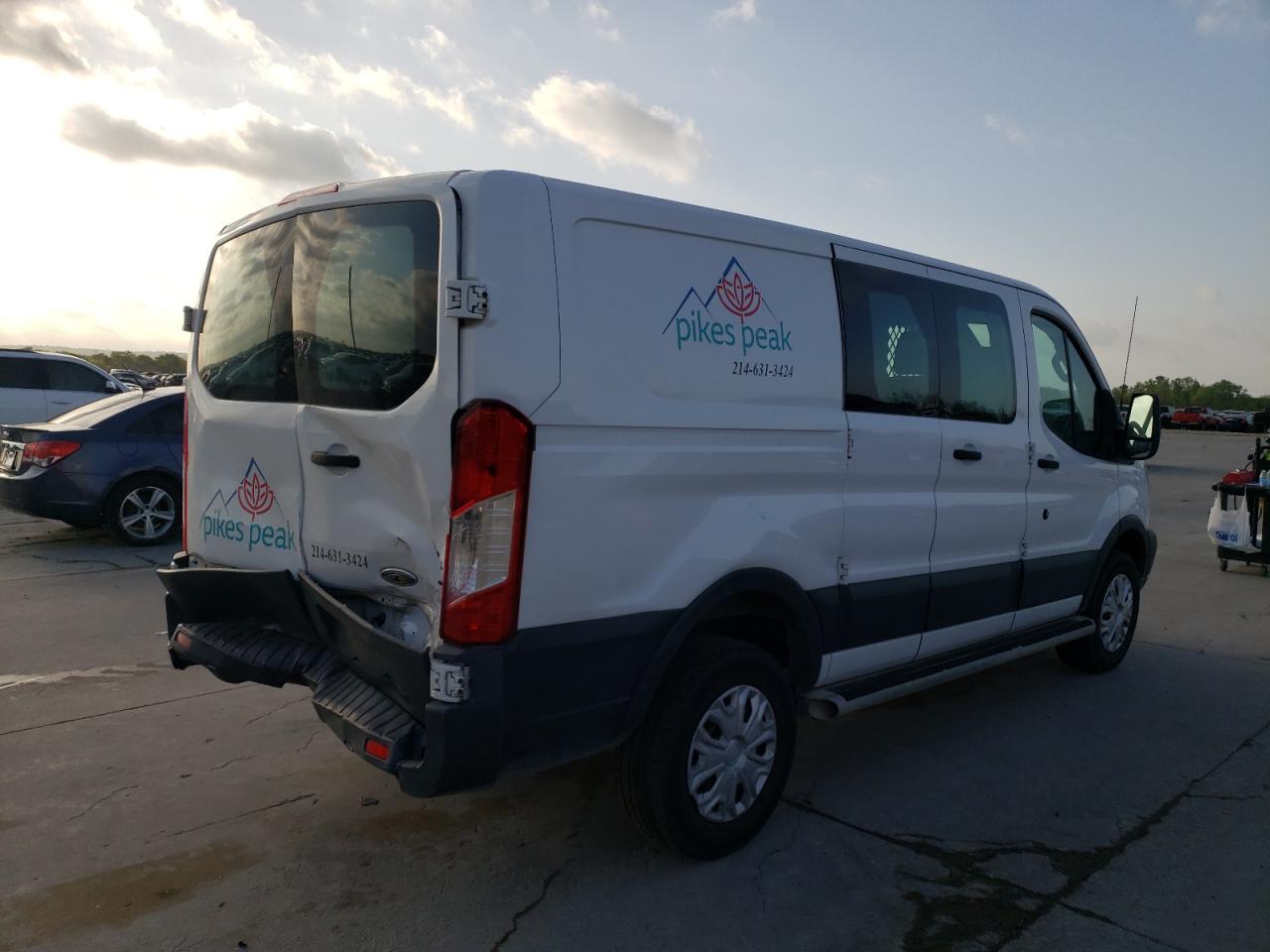 Photo 4 from auction – 2015 FORD TRANSIT T- with VIN 1FTNR1ZM9FKA47158