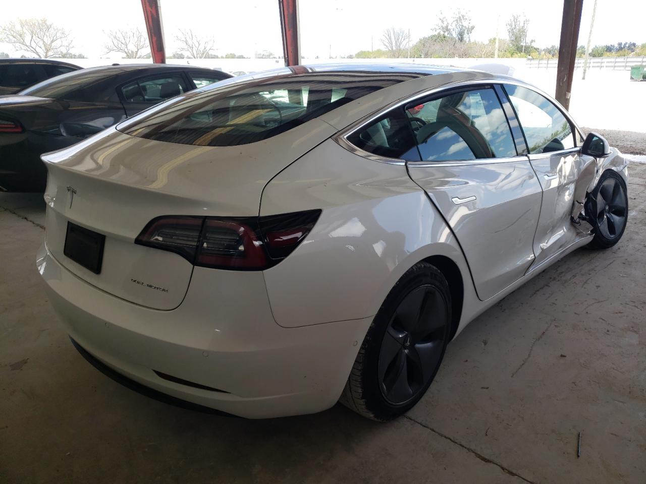 Photo 4 from auction – 2020 TESLA MODEL 3 with VIN 5YJ3E1EB4LF622122