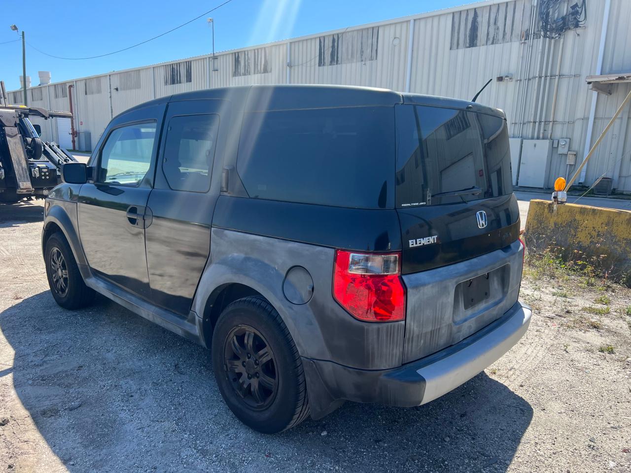Photo 3 from auction – 2008 HONDA ELEMENT LX with VIN 5J6YH28338L017983