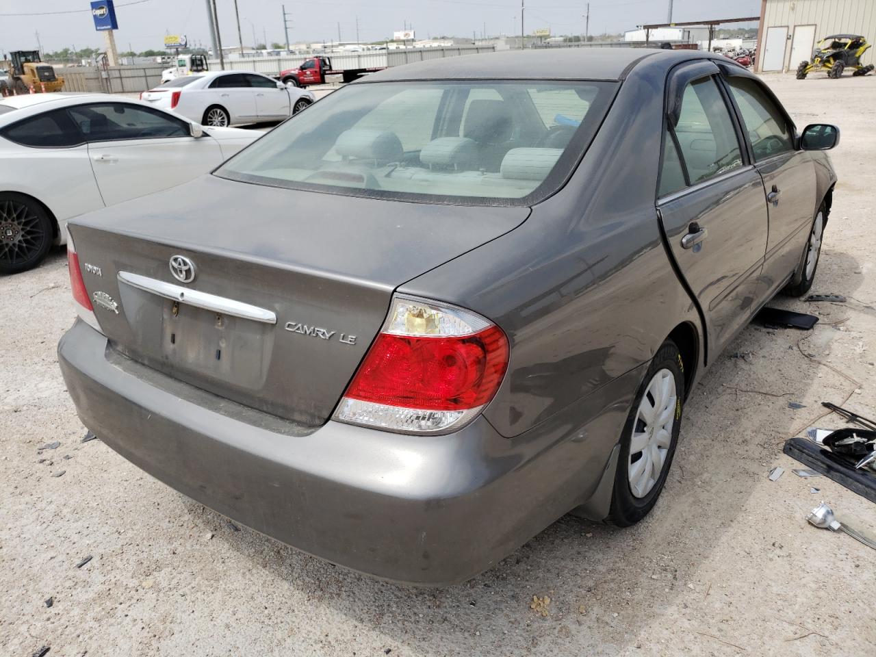Photo 4 from auction – 2005 TOYOTA CAMRY LE with VIN 4T1BE32K35U629340