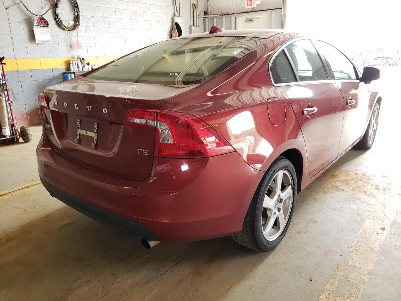 Photo 4 from auction – 2012 VOLVO S60 T5 with VIN YV1622FS9C2080023