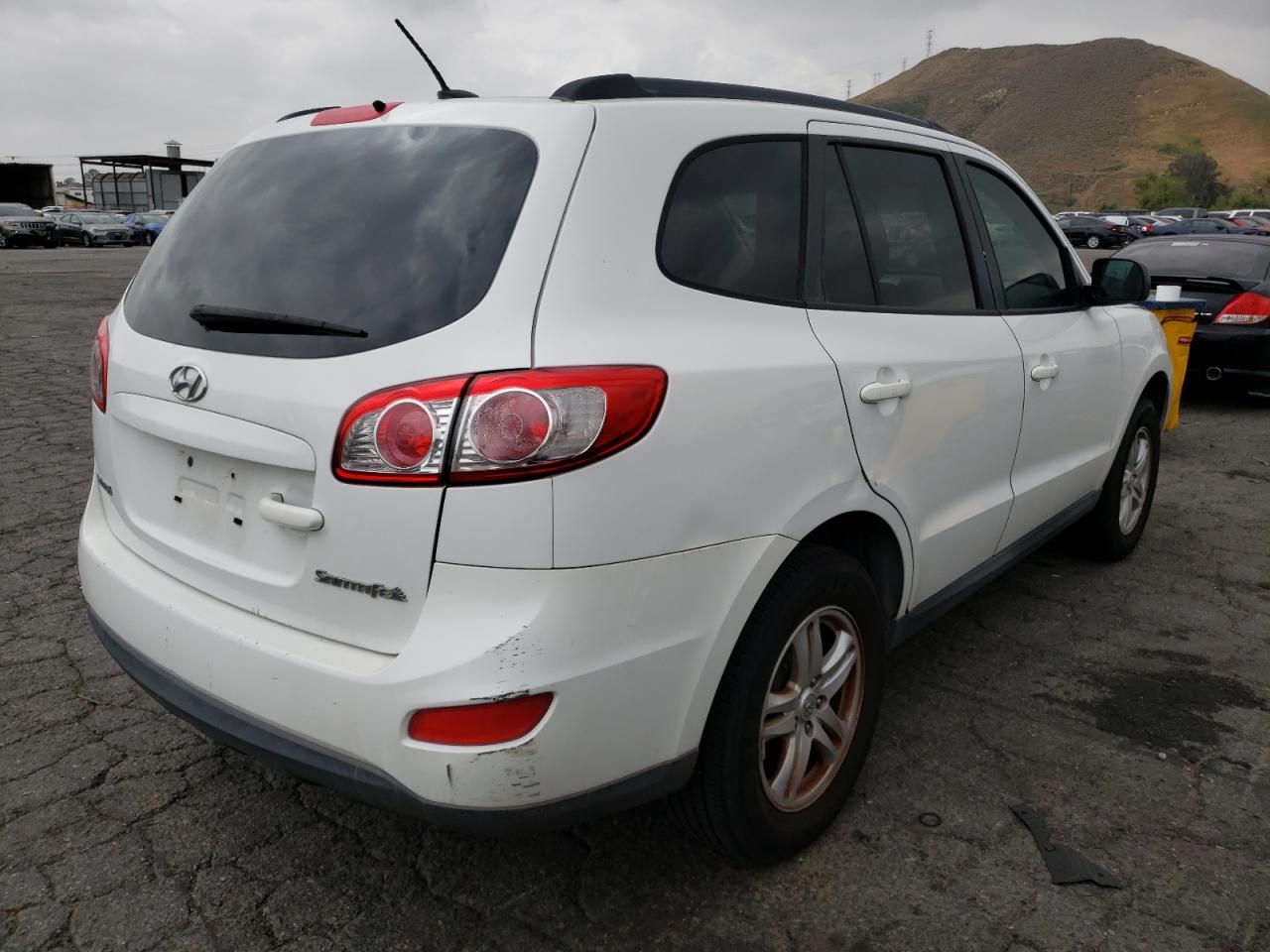 Photo 4 from auction – 2010 HYUNDAI SANTA FE G with VIN 5NMSG3AB5AH343734